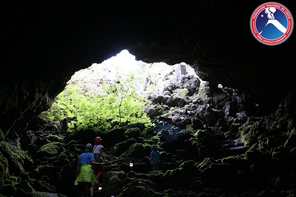 Cueva Volcánica de Pucón